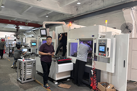 碳化硅加工企業(yè)訂購(gòu)2軸研磨機(jī)